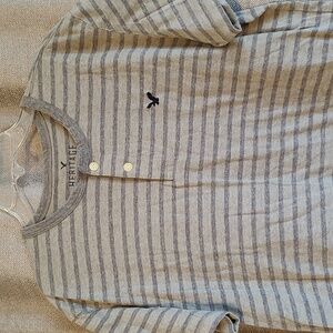 American Eagle Heritage Classic Fit Henley T Gray with Stripes Sz Medium